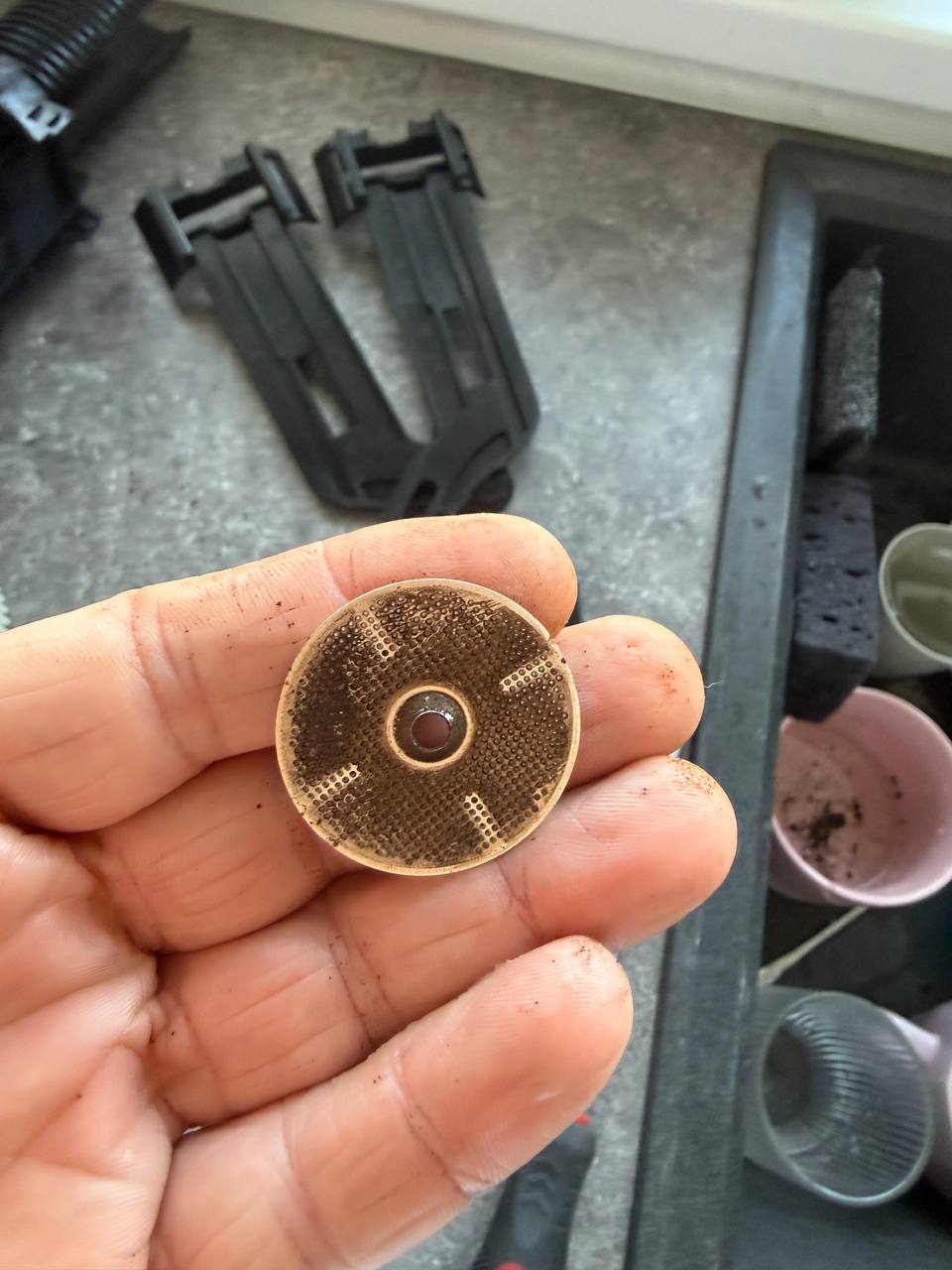 Кофейные масла на сетке ЗУ